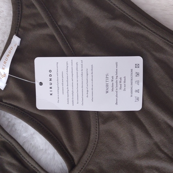 KIRUNDO, Sleeveless Crew neck shorts romper. - Picture 10 of 10